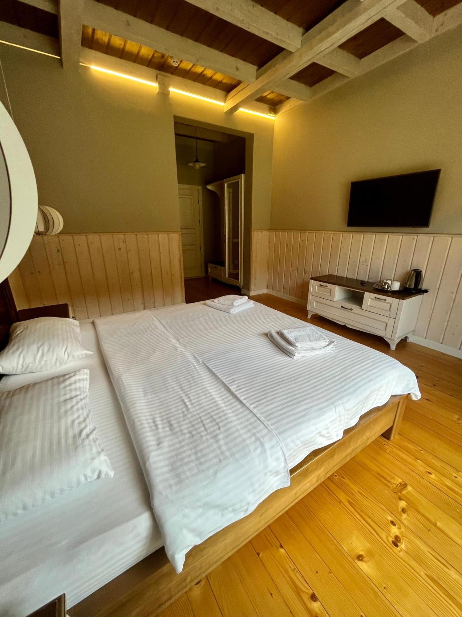 Hygge Hotel Tatariv Eksteriør billede